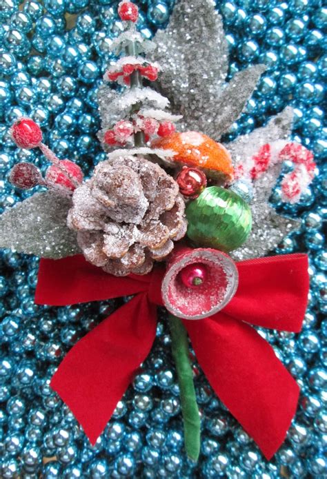 christmas corsage|how to make christmas corsages.